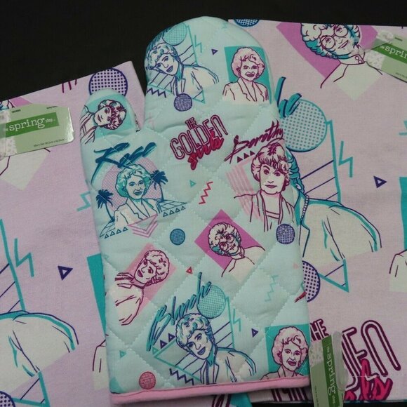 Golden Girls Oven Mitt 2 Tea Towels Kitchen Dining Set Cotton Blue Purple NEW - Picture 2 of 6